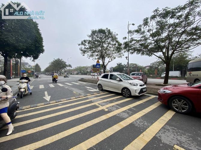 Bán đất phân lô Dương Nội, Hà Đông, 100m2, mt10m, ô tô, lô góc giá 28 tỷ - 2