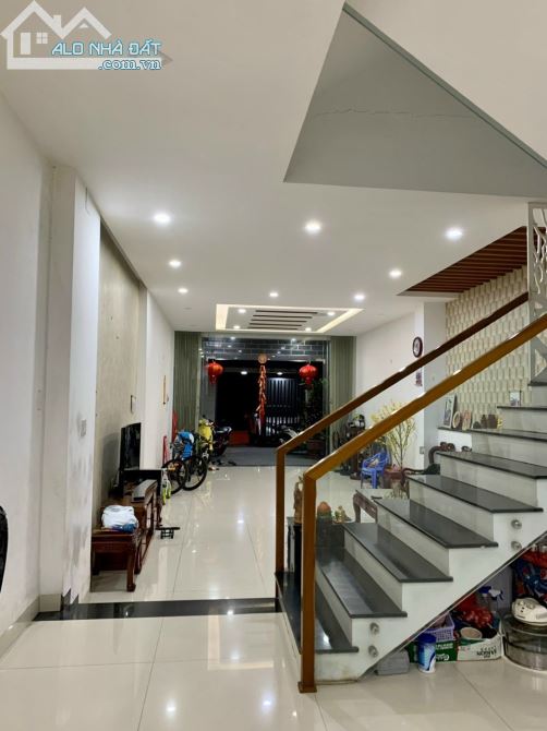 BÁN NHÀ 3 TẦNG MT PHAN ĐĂNG LƯU VỊ TRÍ CỰC ĐỆP