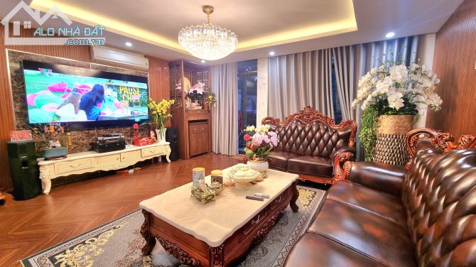 án nhà View Hồ Tây 98.3m2 – Gara - 6 Tầng Thang Máy – Tặng nội thất - 16.x Tỷ.