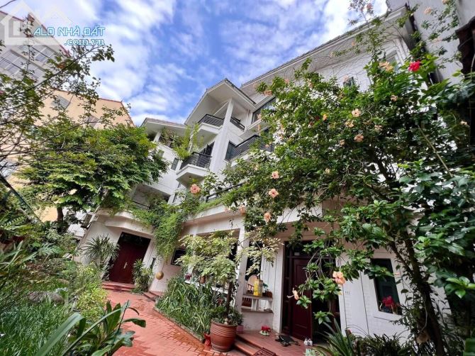 BÁN BIỆT THỰ 3 TẦNG 426M2 – TÔ NGỌC VÂN - HỒ TÂY - VỈA HÈ RỘNG - XÂY TÒA HOMESRAY - 3