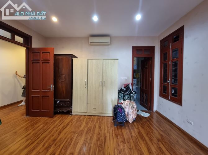 Bán Biệt thự Trần Kim Xuyến - Trung Yên, 203m2, mt 15m, 6 tầng, thang máy, 79 tỷ - 1