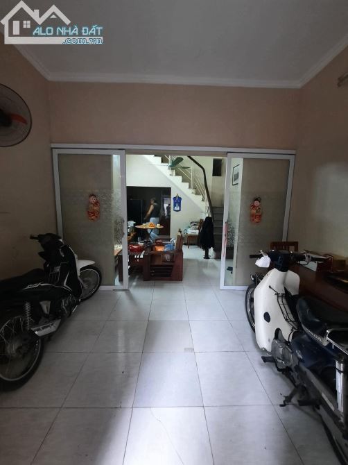 Bán nhà Văn Hương, Đống Đa, kinh doanh, 48m2, 3 tầng, mt 6m, chỉ 3.9 tỷ - 2