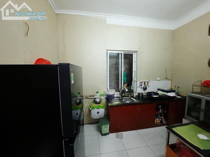 Bán nhà Văn Hương, Đống Đa, kinh doanh, 48m2, 3 tầng, mt 6m, chỉ 3.9 tỷ - 3