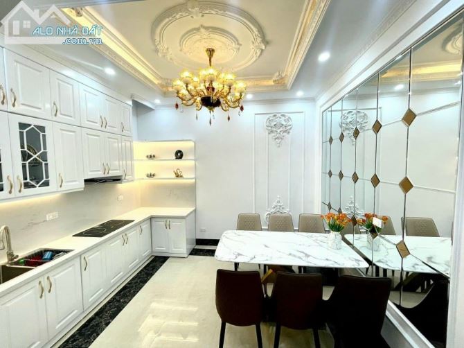 Thịnh Quang, 48m2. Tầng 2phòng, sang xịn mịn 6.9 tỷ. Ngõ cực đẹp. - 1
