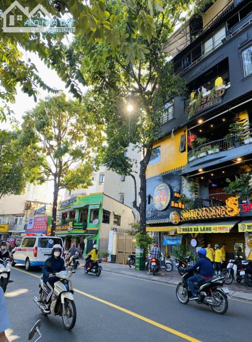 Bán nhà 3 Mặt tiền Lê Văn Sỹ,Q3.5,2x18m nở hậu.1 trệt 3 lầu,st nhà mới.Giá 27,5 tỷ Tl