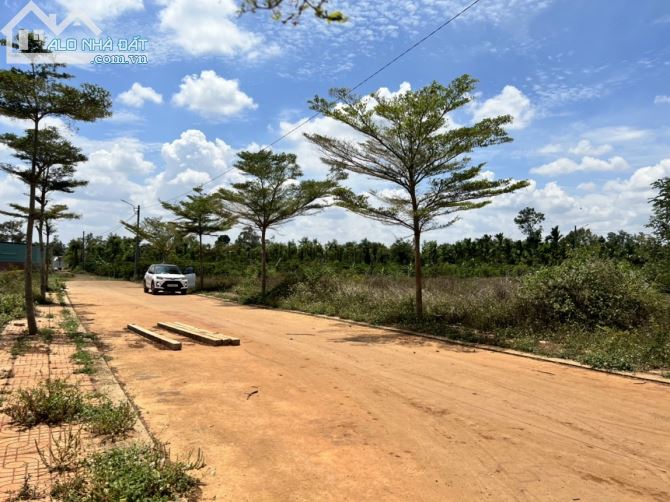 Chủ cần bán gấp lô đất ngay gần đường Hcm ql 26 - 2