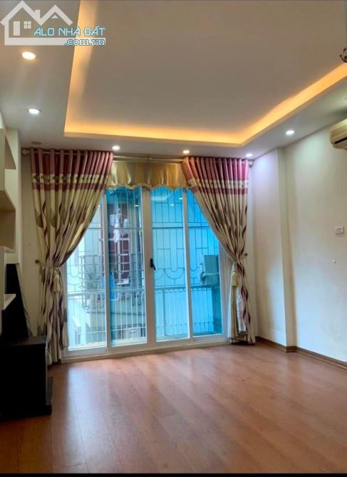 BÁN NHÀ PHỐ TÂN MAI HOÀNG MAI, NGÕ RỘNG, 61M2 x 5 TẦNG, LÔ GÓC 2 THOÁNG, GIÁ 5.X TỶ, VIP - 1