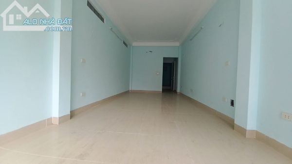 BÁN NHÀ MẶT PHỐ NGUYỄN VĂN CỪ 5T5,8TỶ KINH DOANH BẤT CHẤP NÚT GIAO THÔNG CHÍNH DÂN CƯ ĐÔNG - 1