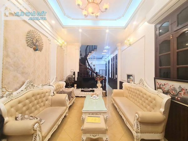 Kinh Doanh, Gara, Phố Giảng Võ 64m2 Mt 4.1m Giá 15 tỷ - 2