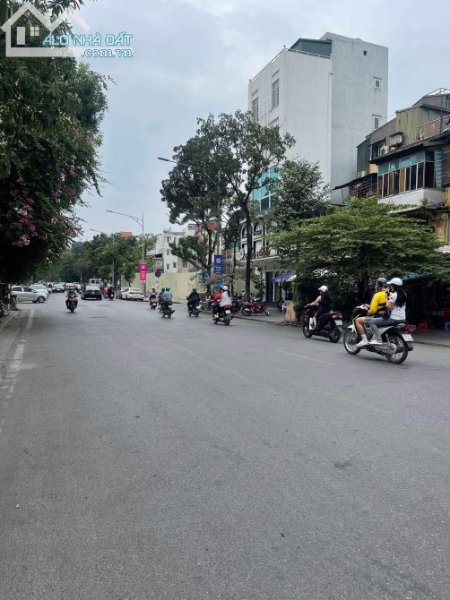 BÁN MẢNH ĐẤT VÀNG 1950M2 – SIÊU SIÊU HIẾM CÓ 1-0-2 – NGÀN NĂM CÓ 1 NHÀ BÁN - 1