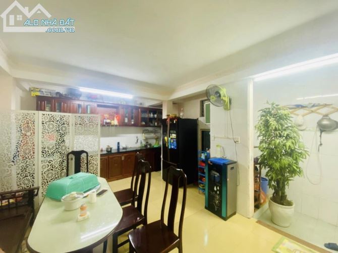 BÁN NHÀ MẶT TIỀN HẢI HỒ - Q. HẢI CHÂU - MT: 8M, NỞ HẬU - KHU VỰC KINH DOANH SẦM UẤT - 3 T - 5