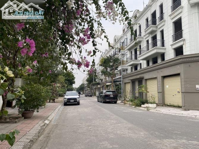Cho thuê nhà phố Shop Hải  Trâu Quỳ –đường Thuận An 30m, hoàn thiện 4T. - 2