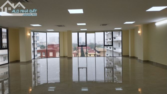 Cho thuê tòa nhà mặt phố Trung Kính Lớn . DT :  95 M * 6 Tầng + 1  Hầm. Lô Góc. Thông sàn. - 4
