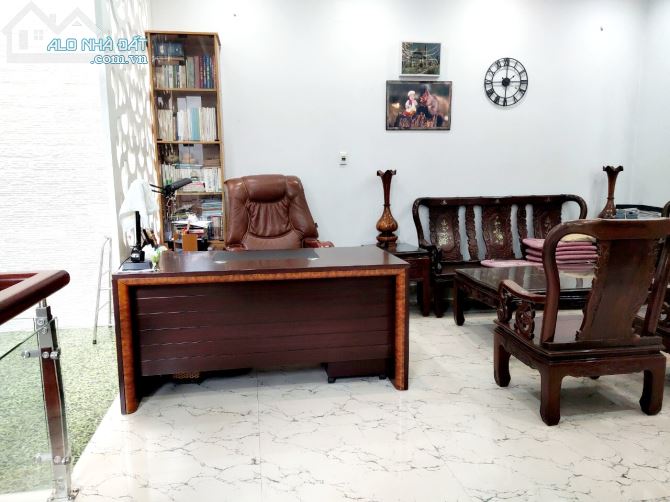 Bán Biệt Thự Lộ Góc Khu Vip Sân bay Tân Bình,150m2,Ngang Khủng 6.2m,3 Tầng,Hẻm5m,30tỷ. - 3