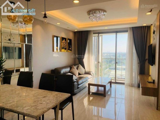 Cho thuê căn hộ Cảnh Viên, 3PN 2WC 118m2, view biệt thự, giá : 18 triệu/ tháng