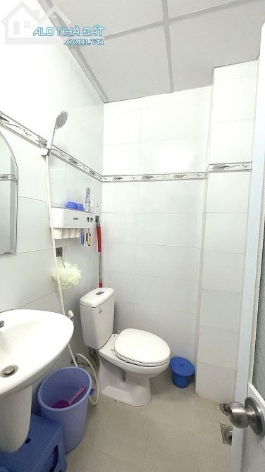 Bán Nhà Đường Tô Hiến Thành, Phường 15, Quận 10, 51m2, 2 tầng, 3PN - 5