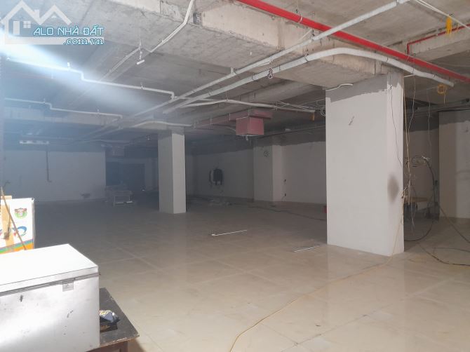 Bán tòa nhà Văn Phòng Nguyễn Hữu Thọ 540m2 - VIP 10 tầng x MT 25m, Giá 248 Tỷ