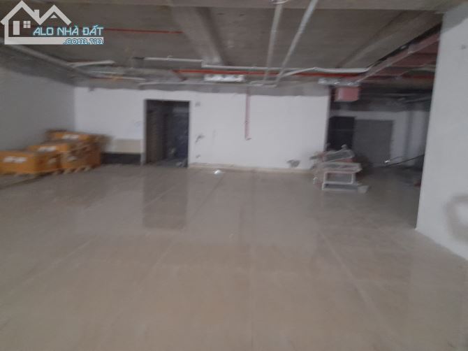 Bán tòa nhà Văn Phòng Nguyễn Hữu Thọ 540m2 - VIP 10 tầng x MT 25m, Giá 248 Tỷ - 1