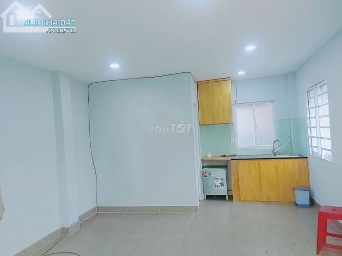 Bán Rẻ Nhà Sát MặtTiền Trường Chinh và Xuân Hồng,P4 Tân Bình,48m2,Ngang 4.3m,Vuông Nhỉnh - 1