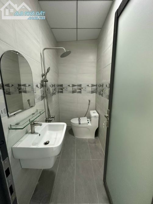 Bán  nhà P.Tân Tiến gần GX Bình Hải 3,25 tỷ 1 trệt 1 lầu 3 phòng ngủ SHR ô tô trong nhà - 2