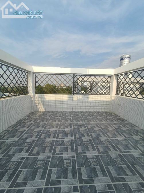 Bán nhà KDC Chợ Bà Chồi, Long Thới, Nhà Bè 350m2, đường rộng 7m - 4