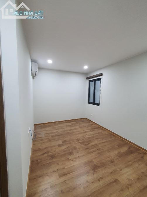 Cho thuê chung cư đường trần thủ độ và ngọc hồi 2pn đồ cơ bản đẹp - 1