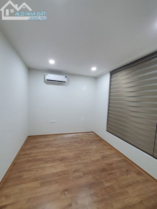 Cho thuê chung cư đường trần thủ độ và ngọc hồi 2pn đồ cơ bản đẹp - 2