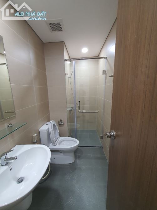 Cho thuê chung cư đường trần thủ độ và ngọc hồi 2pn đồ cơ bản đẹp - 3