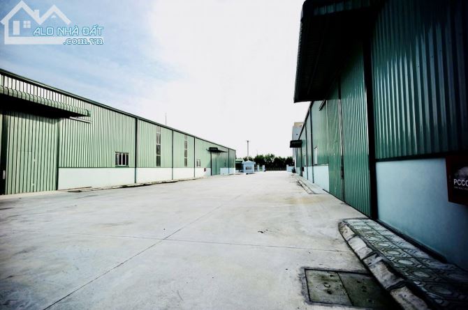 Cần cho thuê 02 nhà xưởng 2.400m2 cạnh nhau có PCCC