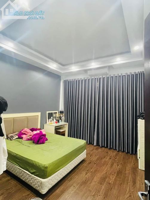 Bán nhà ngõ 12 Đào Tấn, Ba Đình 2 thoáng Phân lô Ô TÔ 12 tỷ 62*5T, MT4m KD, Homestay - 3