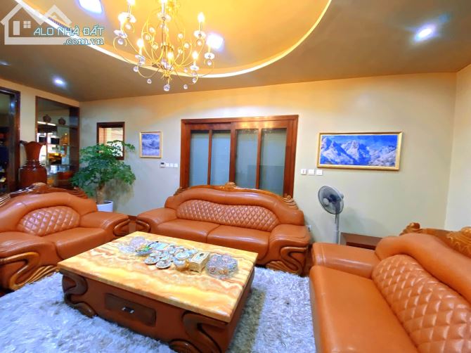💥 Biệt thự VIP KĐT mới Nghĩa Đô, Cầu Giấy 300m2 4T Thang máy, MT 12m, Chỉ 83 Tỷ 💥 - 3