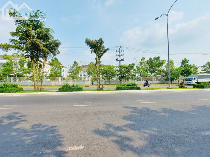 Bán 1.349m2 Đất Sản Xuất Kinh Doanh ( SKC ) Mặt Tiền Nguyễn Văn Cừ Cần Thơ Giá 35 tỷ - 1