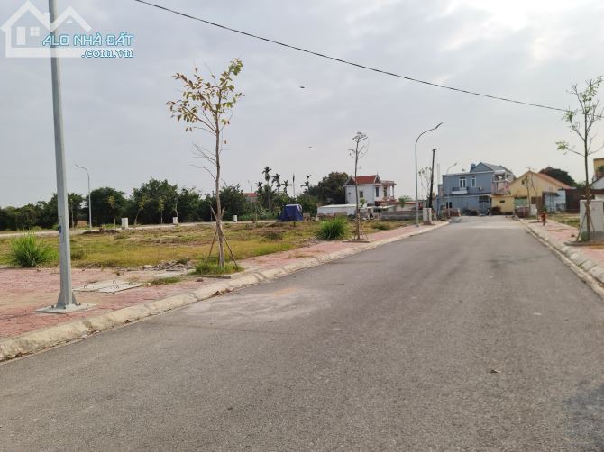 Bán lô đất 80m2 TDC Vạn Hương giá chỉ hơn 2 tỷ 17 LK3