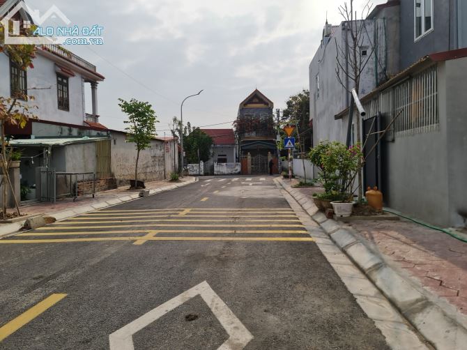 Bán lô đất 80m2 TDC Vạn Hương giá chỉ hơn 2 tỷ 17 LK3 - 2
