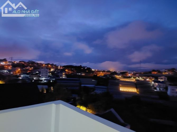 Bán căn nhà song lập Trịnh Hoài Đức, Đà Lạt 10 phòng 203m2 giá 10,9 tỷ - 3