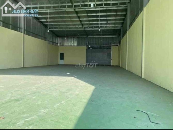 Diện tích 250m2 ở đường Lê Duẩn,gần ngã 6, xe công vào được