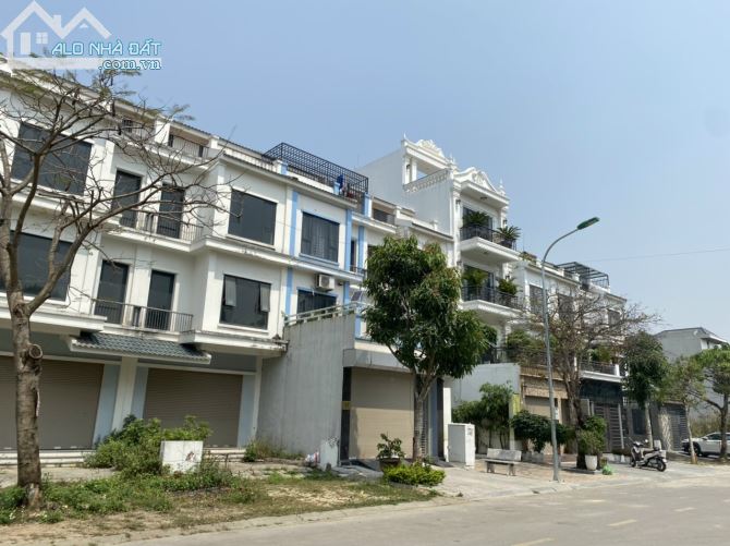 Cần bán nhà thuộc LK9 Khu đô thị mới Đông Sơn, Phường An Hoạch, Thành phố Thanh Hóa 120m2