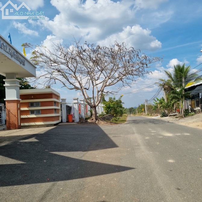 KẸT QUÁ BÁN LÔ ĐẤT THỔ CƯ 2281M2(30MX77M) CÁCH QUỐC LỘ 20 CHỈ 1.5KM RẺ BÈO CHỈ 2TY5 - 3