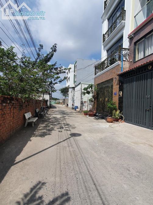 Giá rẻ nhất-Siêu Phẩm Vị Trí Kinh Doanh-Nhà 4 lầu-2 MT Trần Hưng Đạo-DT 104m2 - 3