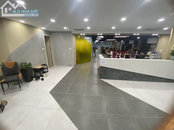 Cho thuê văn phòng Imperia Garden, Nguyễn Tuân, Thanh Xuân 120m giá cực hấp dẫn - 1