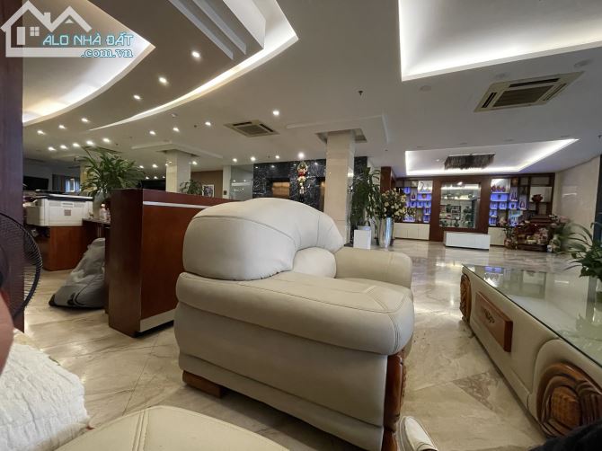 BÁN GẤP TOÀ NHÀ VĂN PHÒNG ĐẸP NHẤT HOÀN KIẾM, MẶT PHỐ HÀNG KHAY, 468M 13MT 10 Tầng VIP KD - 1