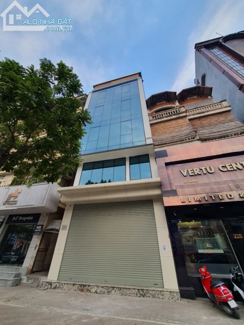 Cho thuê nhà phố Trần Thái Tông, Cầu Giấy, 60m2 6T MT 4m thông sàn nhà mới 100% thang máy