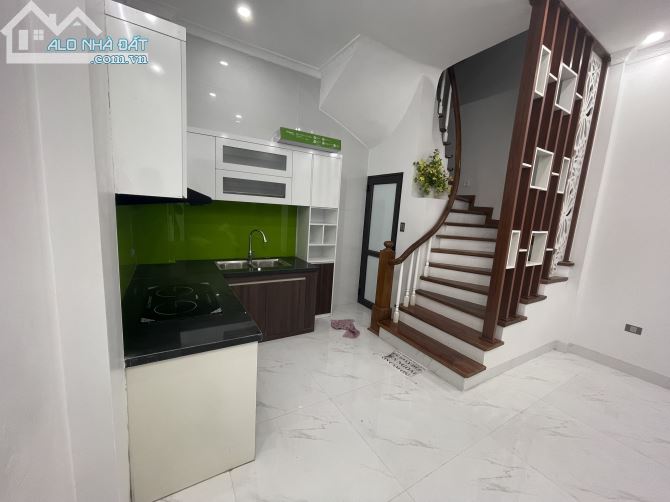 MẶT NGÕ KINH DOANH VÕNG THỊ, GẦN HỒ, NGÕ THÔNG, SỔ VUÔNG, 32M2, 4T, MT4,6M GIÁ 13 TỶ - 1