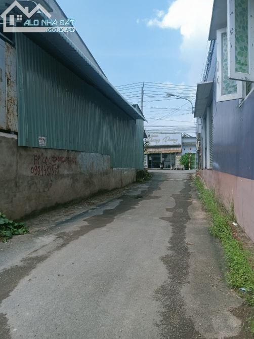 CẦN BÁN LÔ ĐẤT 122m.sổ riêng SÁT TRƯỜNG CẤP 2 TÂN BÌNH DĨ AN BD - 1