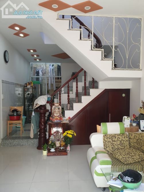CẦN TIỀN BÁN GẤP NHÀ 1 TRỆT 2 LẦU 100M2 KHU ĐỒI2 PHƯỜNG 10 GIÁ:6,8 TỶ - 1