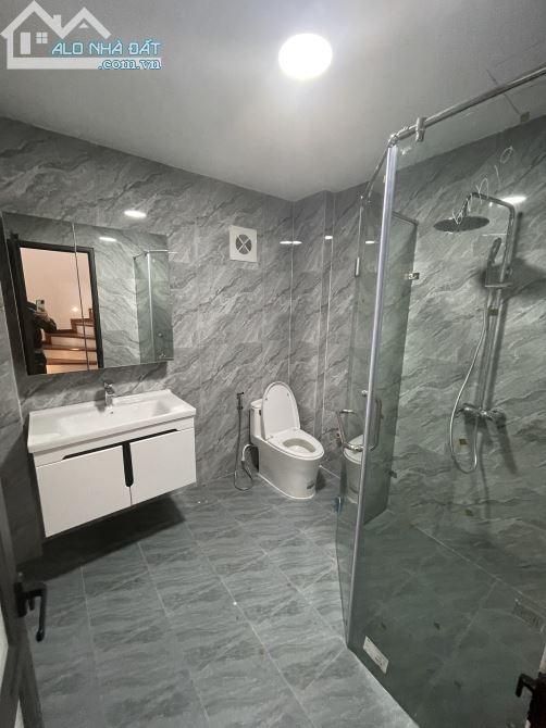 MẶT NGÕ KINH DOANH VÕNG THỊ, GẦN HỒ, NGÕ THÔNG, SỔ VUÔNG, 32M2, 4T, MT4,6M GIÁ 13 TỶ - 4