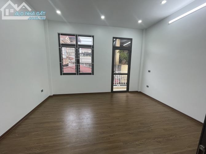 MẶT NGÕ KINH DOANH VÕNG THỊ, GẦN HỒ, NGÕ THÔNG, SỔ VUÔNG, 32M2, 4T, MT4,6M GIÁ 13 TỶ - 5