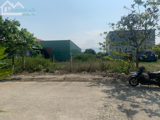 Bán lô TĐC Diên An đường 13m lô sạch đẹp ngang 10
