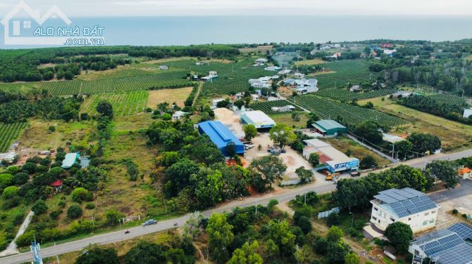 Bán lô đất 3925m2 mt 30m đẹp mặt tiền đường Âu Cơ - xã Tiến Thành - TP Phan Thiết