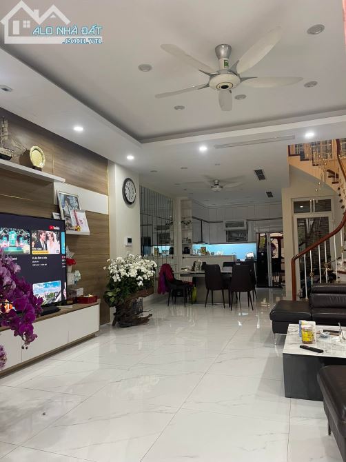 💥 Biệt thự liền kề 90 Nguyễn Tuân, Siêu đẳng cấp, Vừa tầm tiền, 72m2 5T MT 5.5m 💥 - 2